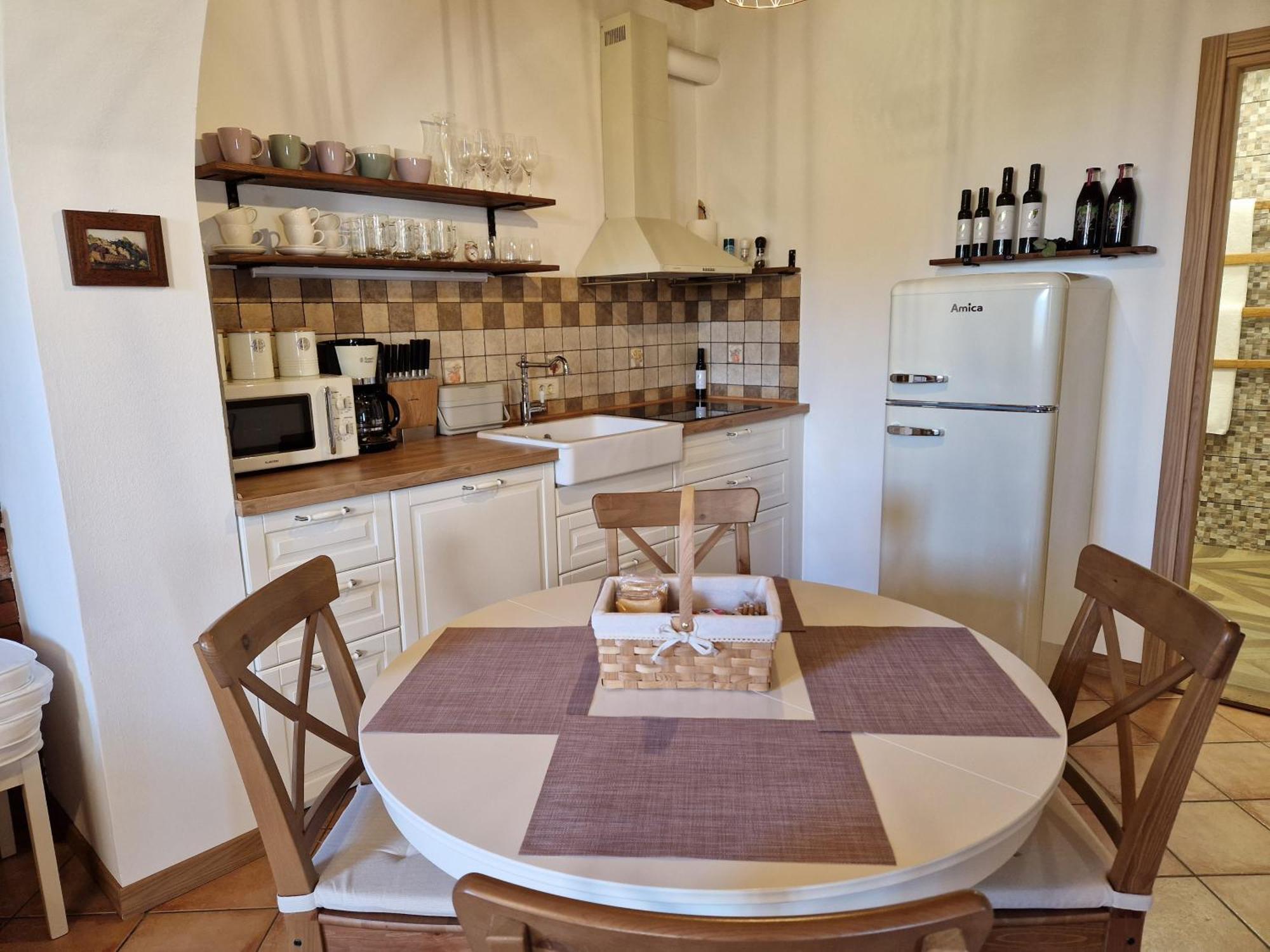 Wine&Apartment VINALES Koper Exterior foto